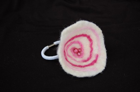 Різнокольорові резинки-квіточки